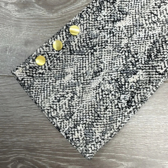 Ann Taylor Reptile Snake Print V-Neck Blouse M - Picture 8 of 12